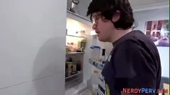 Oynat Yorkshire Acemi Sophie Sheridan Gerçek Bir Amatör HD Videoda Amını Yaladı ve Emdi