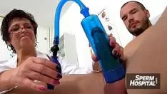 Oynat Olgun Kadın Bonlav Hastasıyla Hastanede Porno Sahneleri Yapıyor