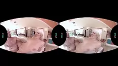 Jouer VR HUSH La bionda tettona Layla Price in una calda sessione di scopata virtuale