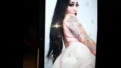 Redare Latina Goth Teen Cum Tribut de două ori pe fundul ei mare