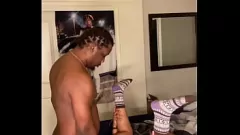 Jouer Young Thug baise le cul de la femme mature, creampie inclus