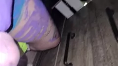 Odtwórz Sesja masturbacji trójkąta z parą Swinger