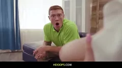 تشغيل مواجهة حميمة MILF LENA PAUL مع ديك كبير