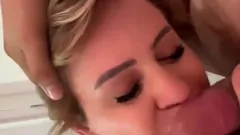 تشغيل شقراء جبهة تحرير مورو الإسلامية كاسيانا كوستا يعطي اللسان لذيذ وجماع الدبر على الشاطئ مع إيغور بي بي سي