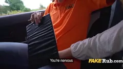 تشغيل تجربة الاباحية الواقع في نهاية المطاف مع سخونة كبير الثدي الأوروبية في المقعد الخلفي شاحنة عامة